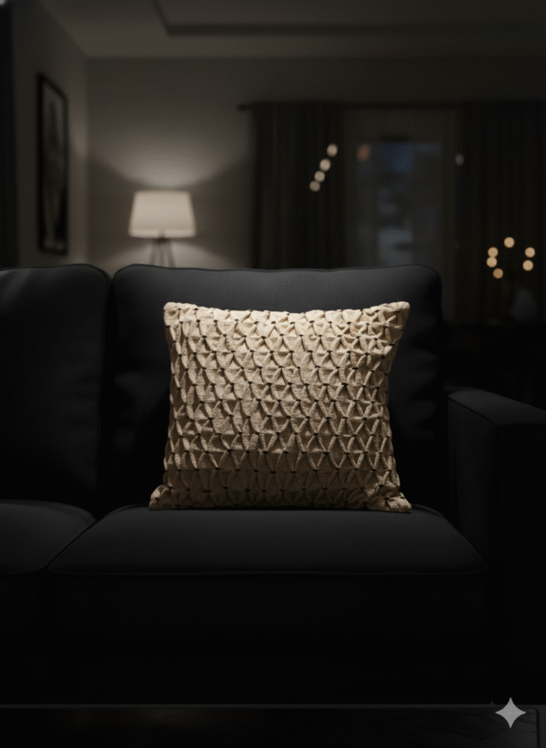 The Cozy Eddit | Knotted Charm