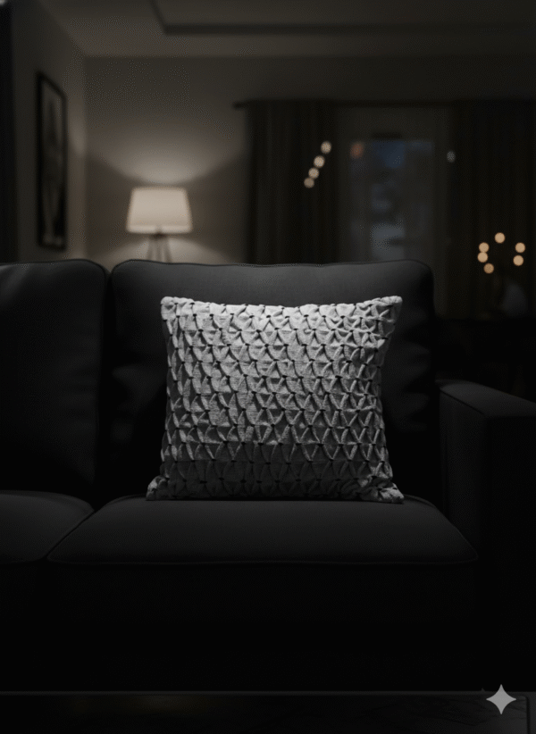 The Cozy Eddit | Knotted Charm